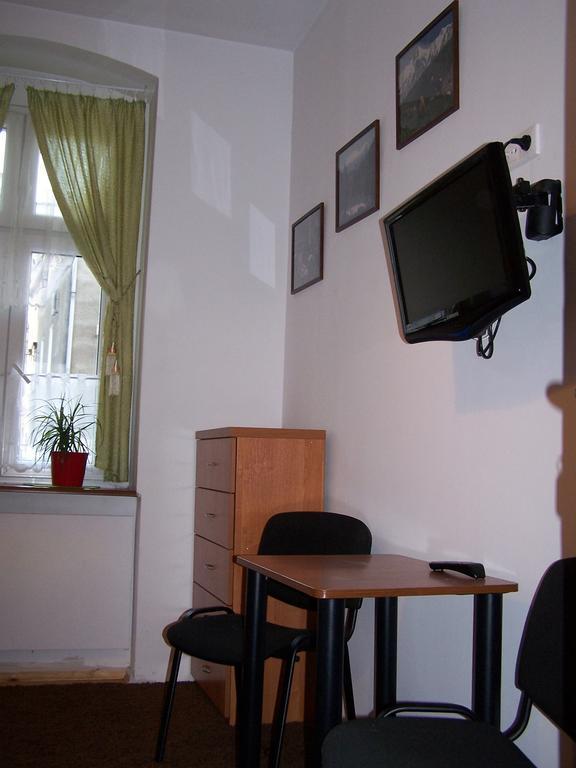 Film Hostel Poznań Eksteriør billede