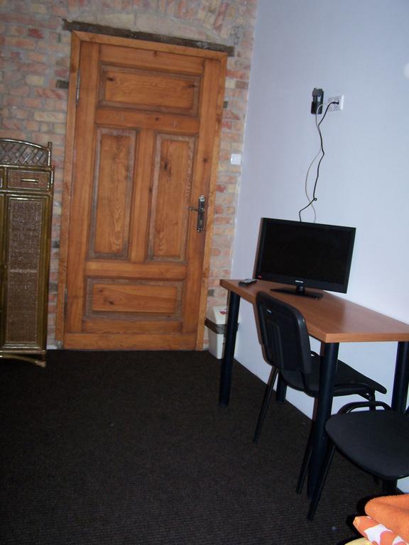 Film Hostel Poznań Eksteriør billede