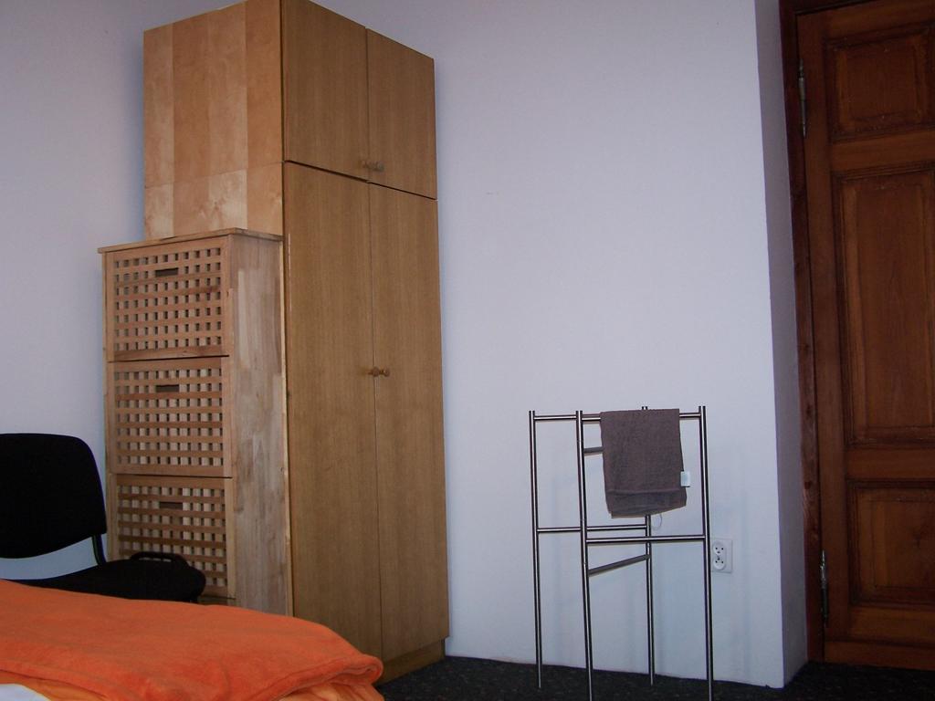 Film Hostel Poznań Eksteriør billede
