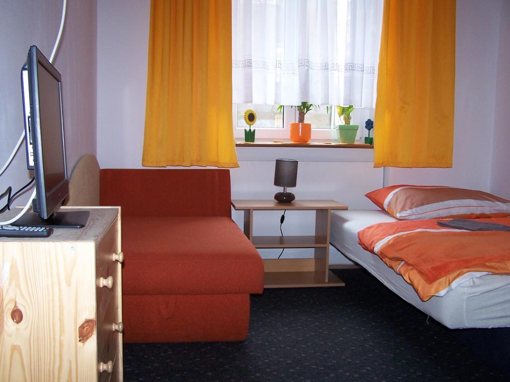 Film Hostel Poznań Eksteriør billede