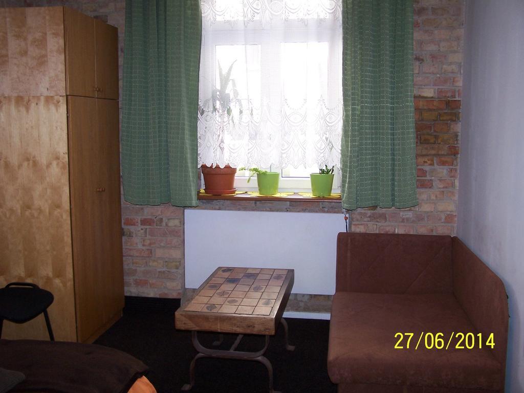Film Hostel Poznań Eksteriør billede