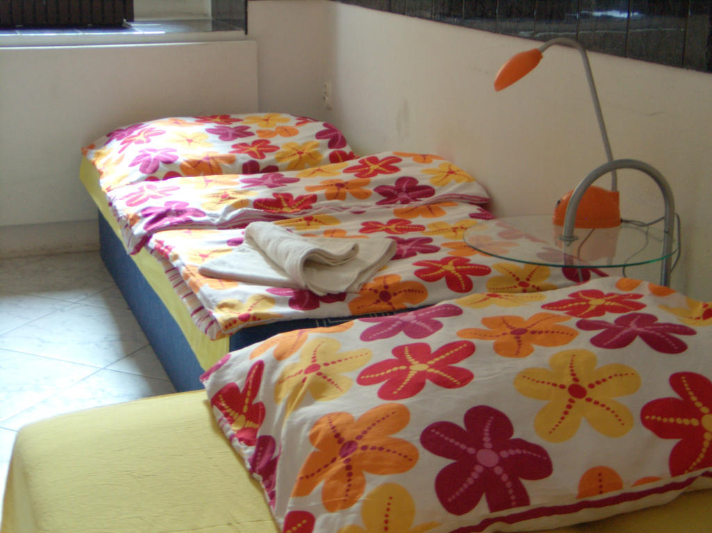Film Hostel Poznań Eksteriør billede